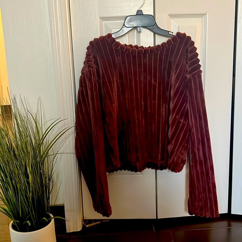 Derek Heart Burgundy Sweater